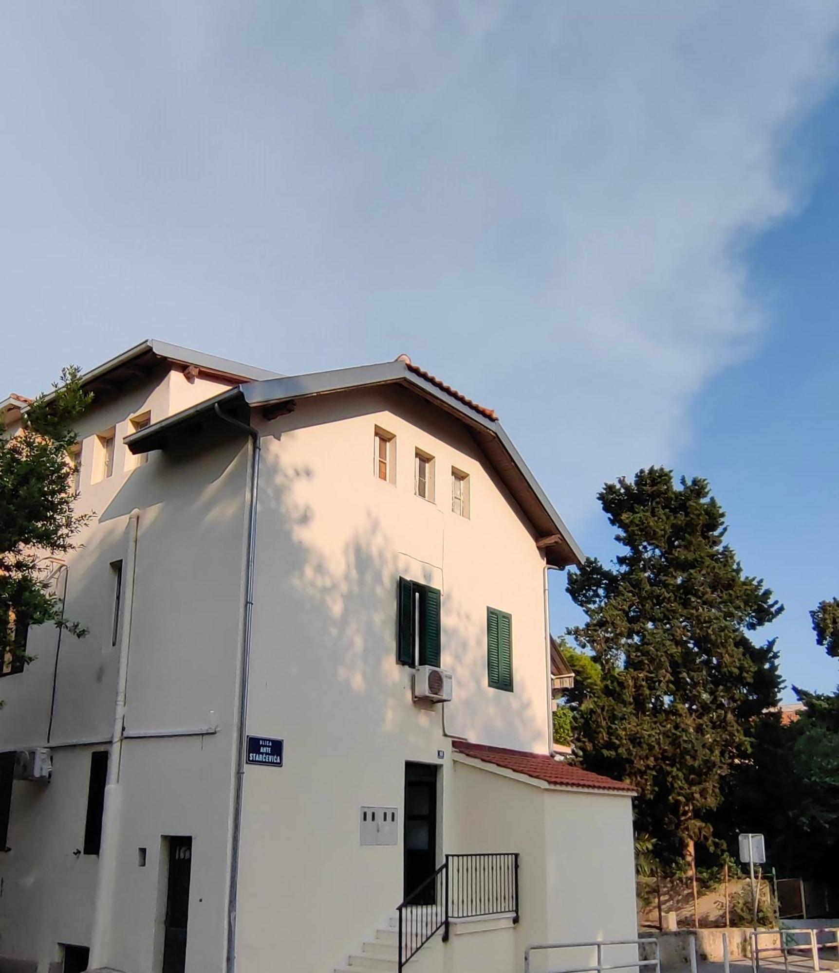 Relax And Enjoy Apartments Split Extérieur photo