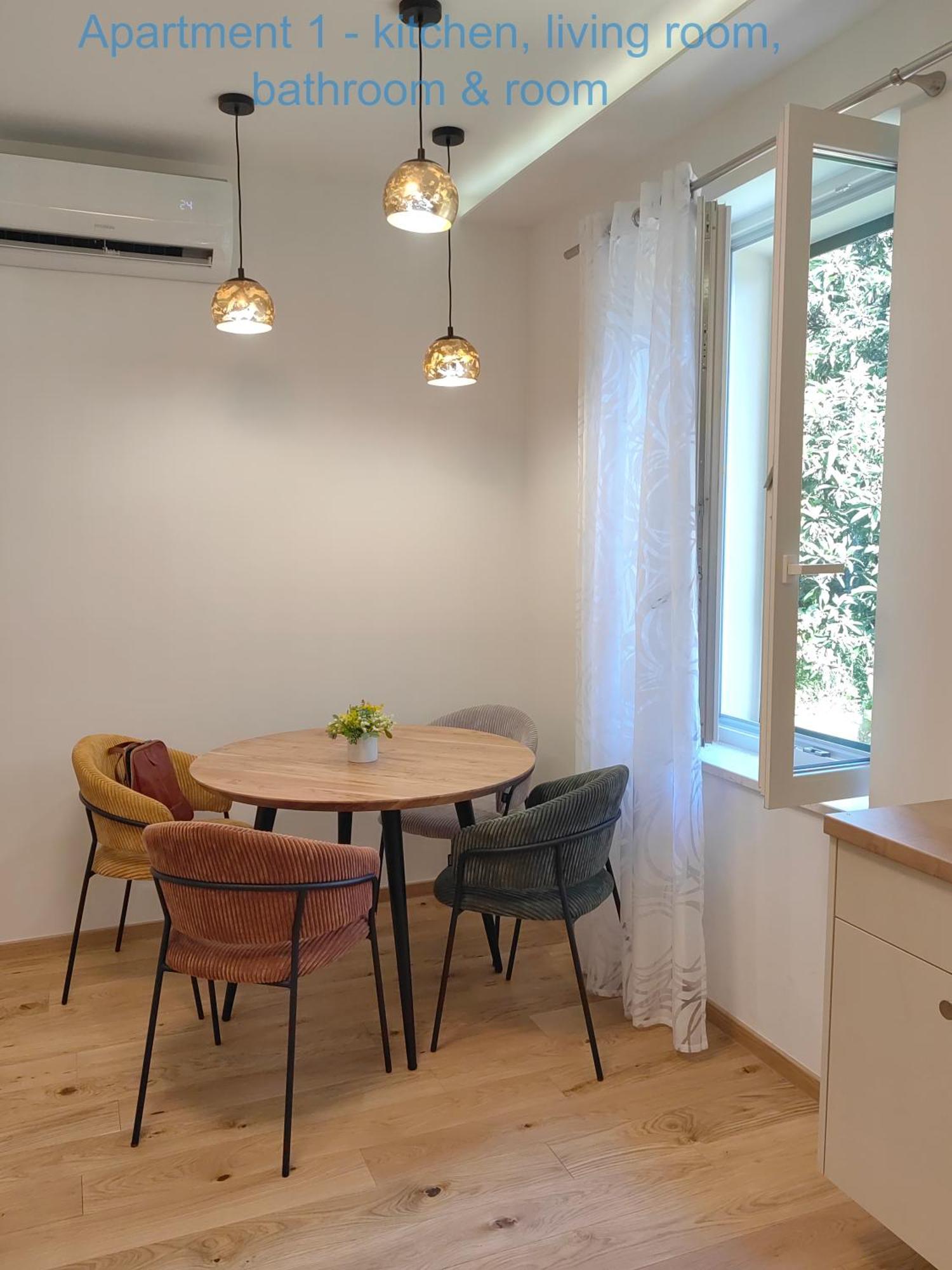 Relax And Enjoy Apartments Split Extérieur photo