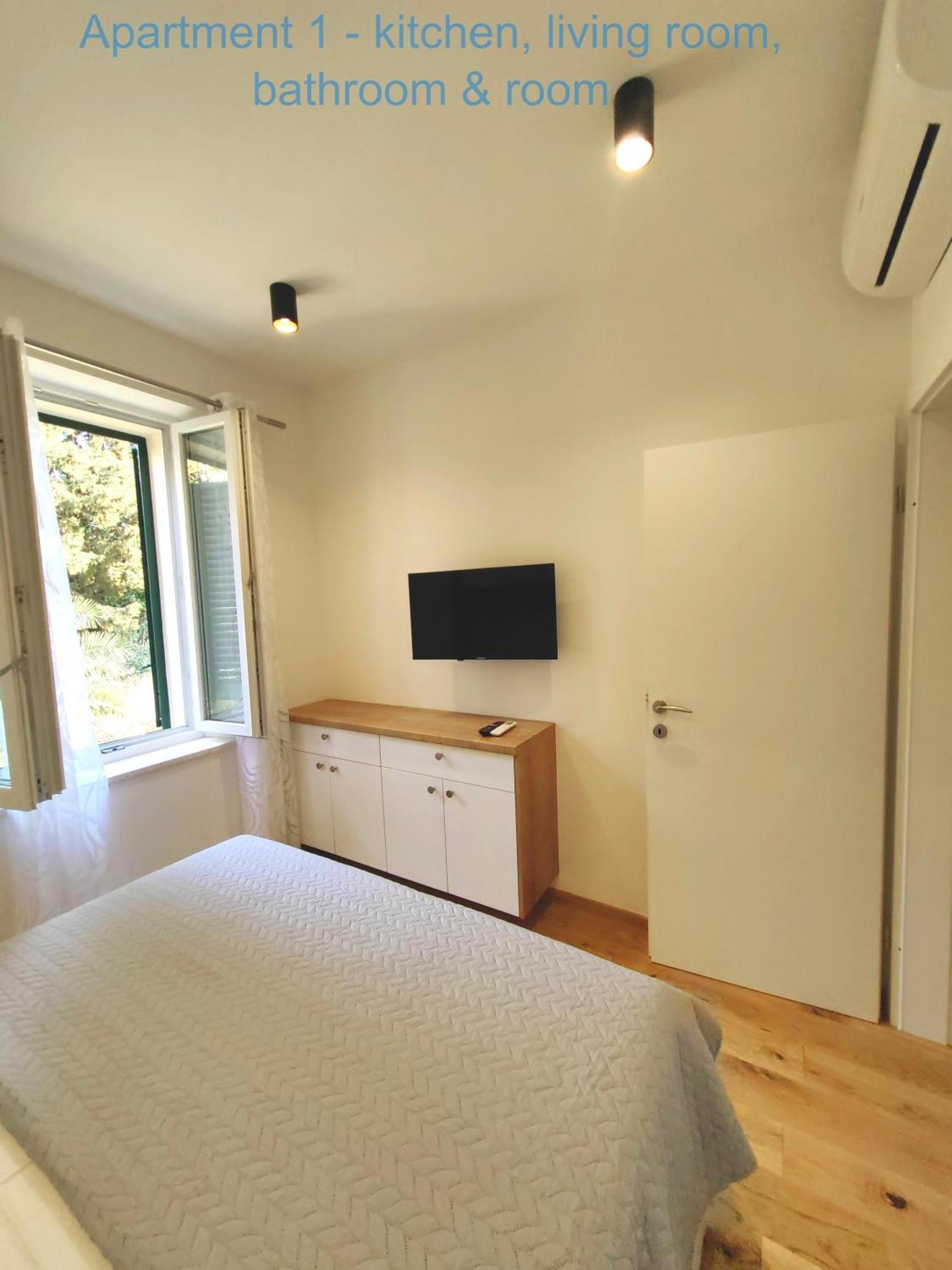 Relax And Enjoy Apartments Split Extérieur photo