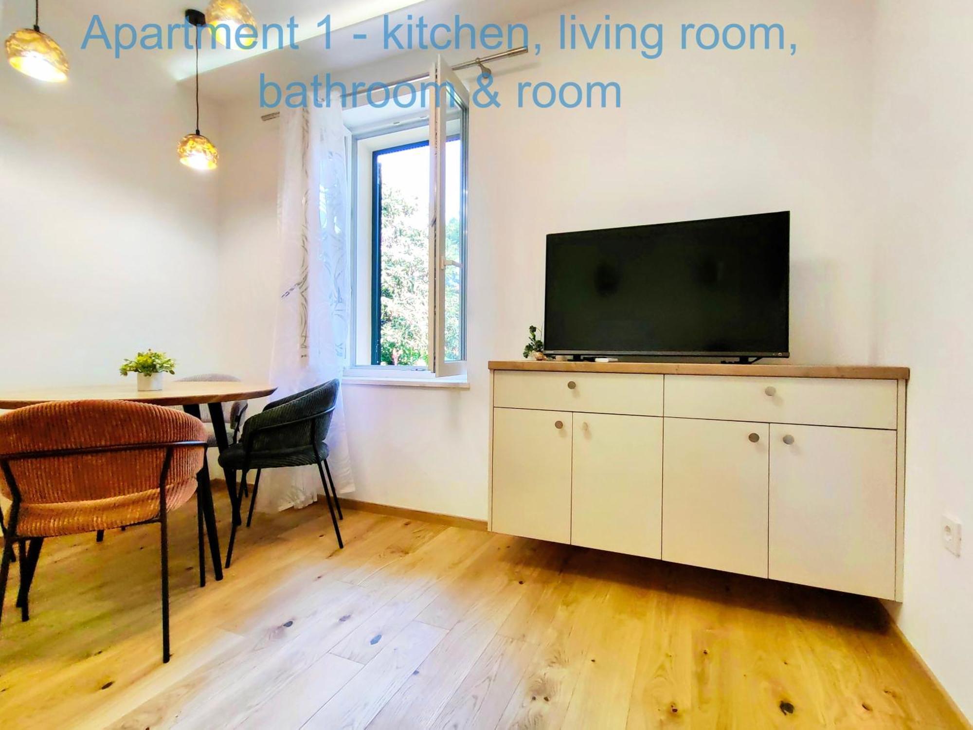 Relax And Enjoy Apartments Split Extérieur photo