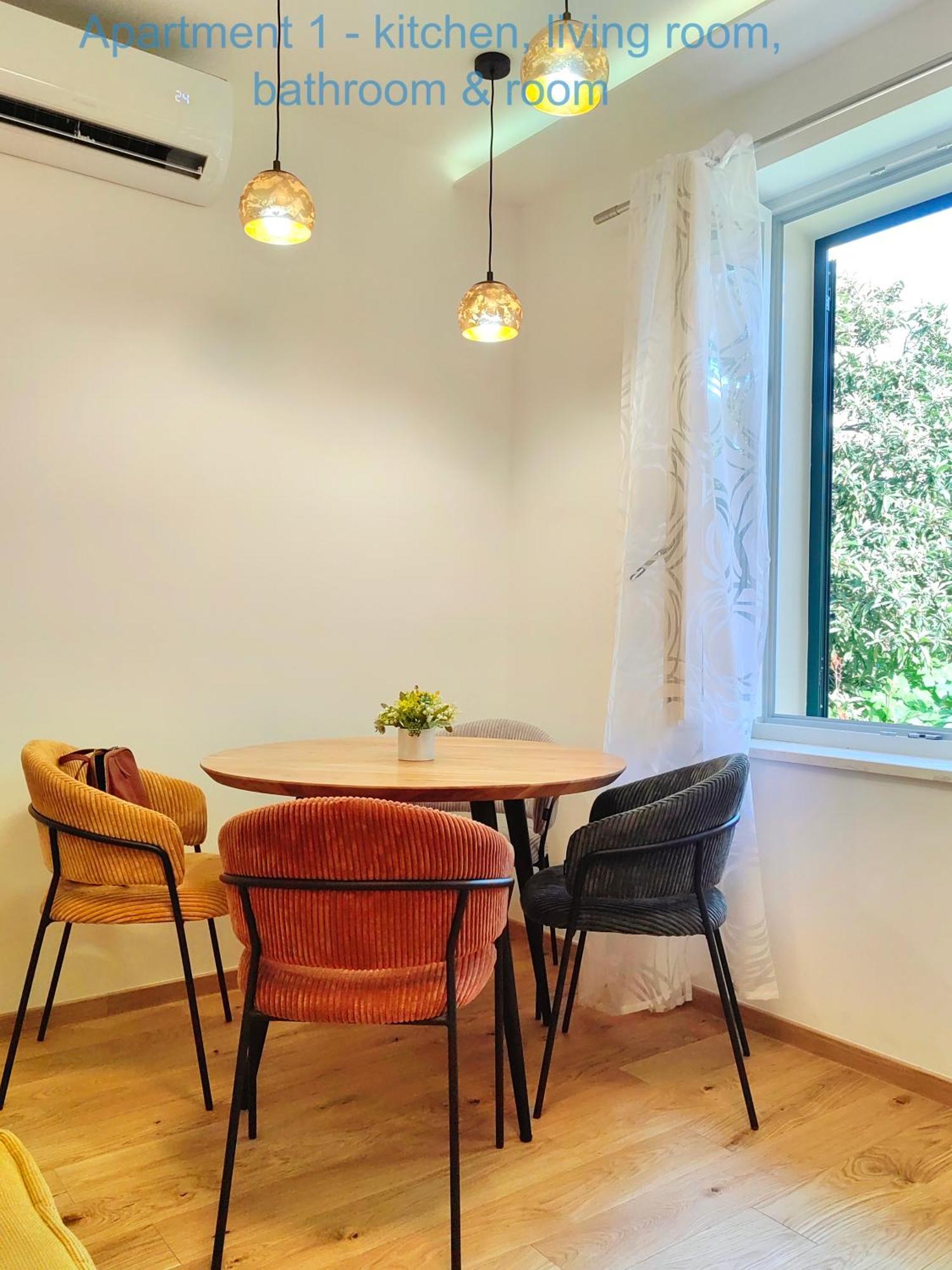 Relax And Enjoy Apartments Split Extérieur photo